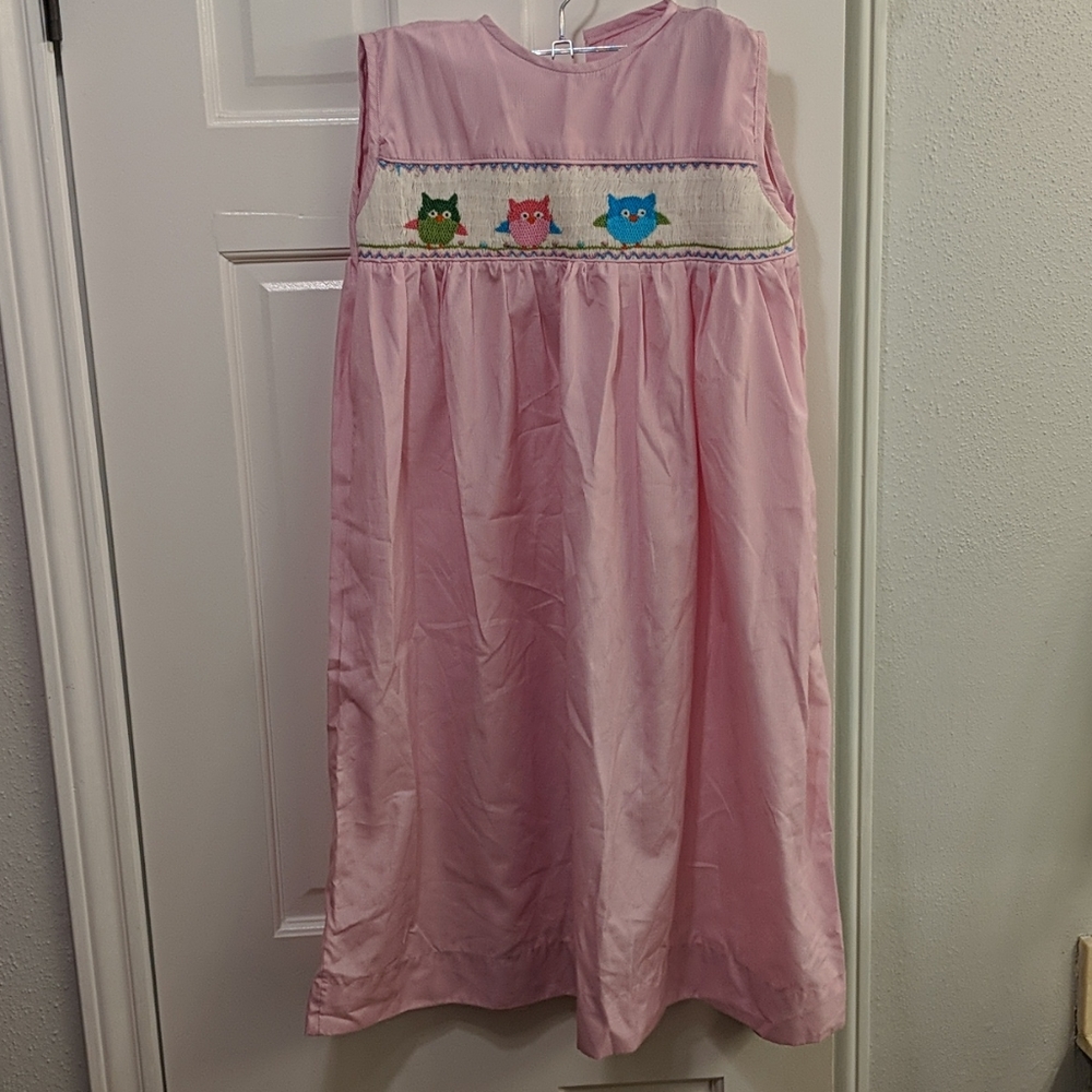 Like new Smocktions owl dress size 7